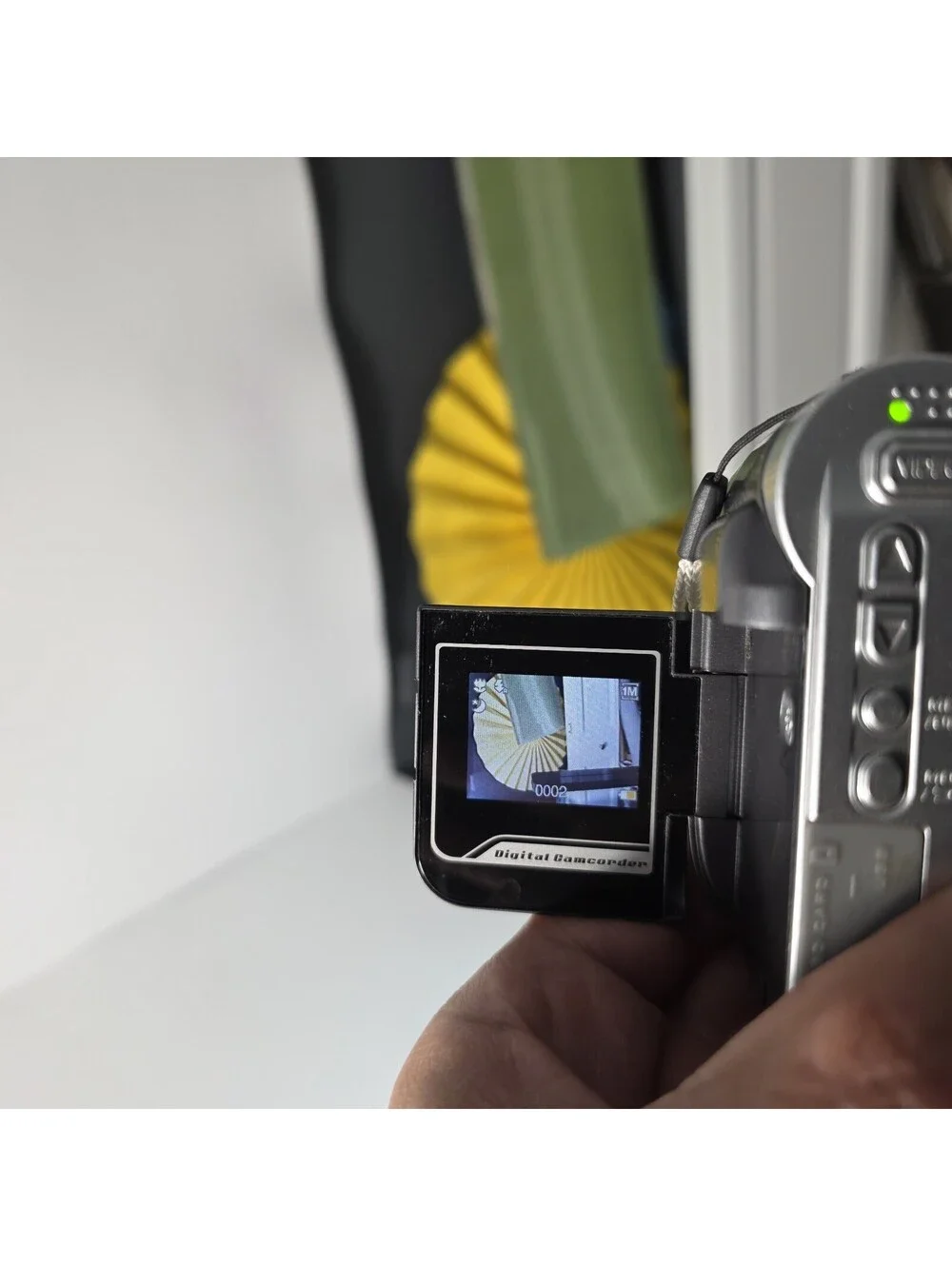 AIPTEK DZO-V5T Digital Camera Video Recorder 4x Smartzoom 7.4mm F3.2